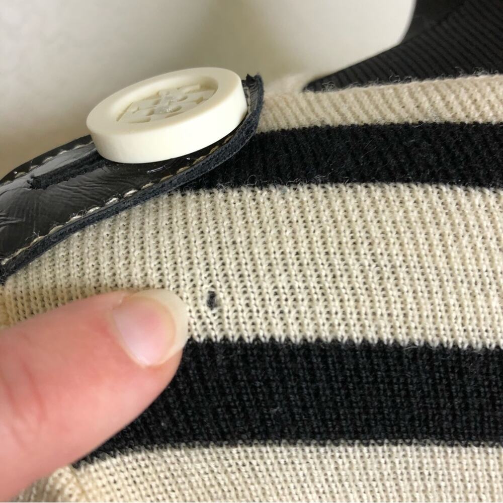Tory Burch black and cream striped wool sweater size Extra Small - Picture 12 of 15